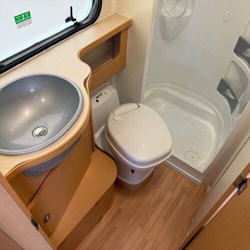 2007 Roller Team 595P Motorhome - Fixed Bed - LHD Left Hand Drive - Ford Transit 2.2 TDCi