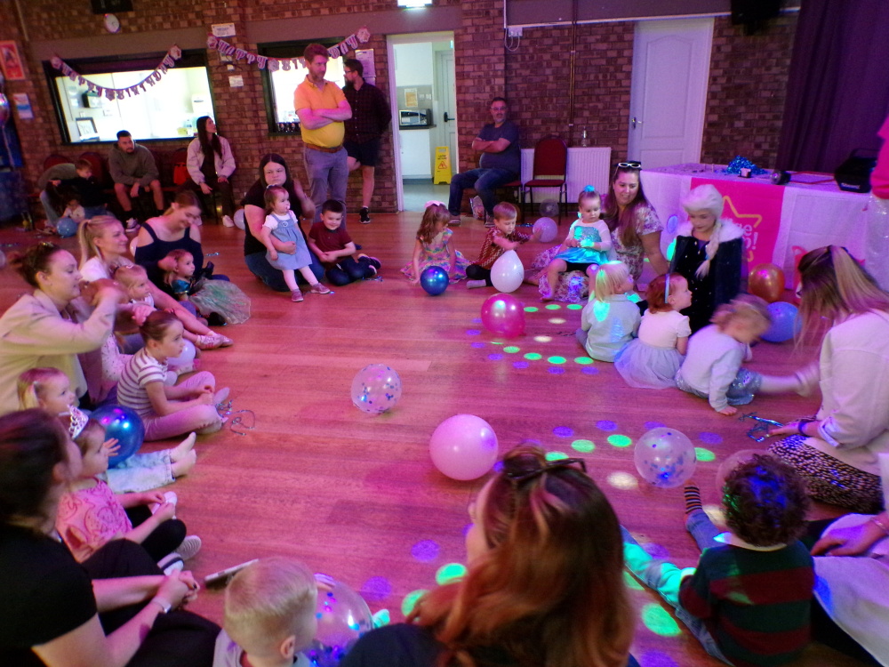 Parties | Pulse &amp; Pop! | Children's Birthday Party Venue Hire Spalding, UK |  Musical Theatre Classes and Experiences in and around Lincolnshire, UK | Wedding and Events Singer based near Peterborough, UK