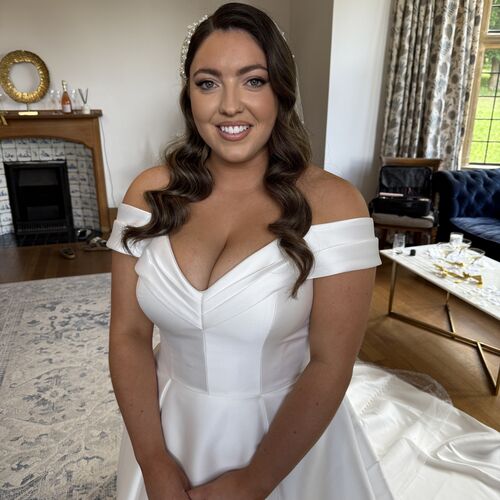 Gallery | Aldona Francis | Wedding Makeup Specialist Gloucestershire  | Award Winning Makeup Lessons in Bath  | Professional Mobile Makeup Artist Cotswolds