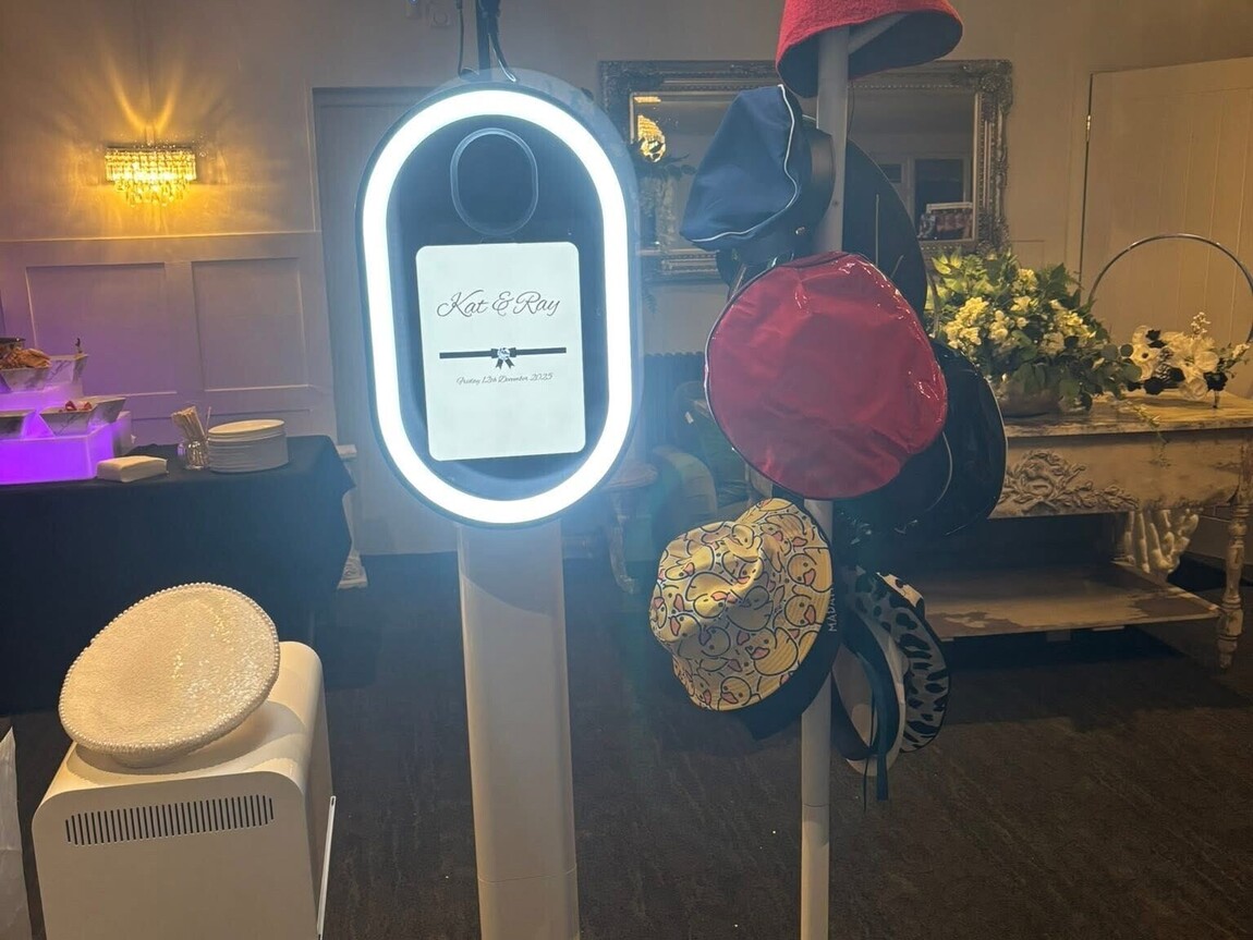Photo Booths | Pic Me! by Sweetalicious