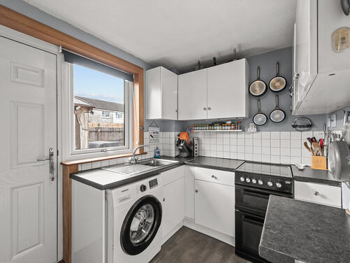 The Cleaves, Tullibody, FK10 2XD