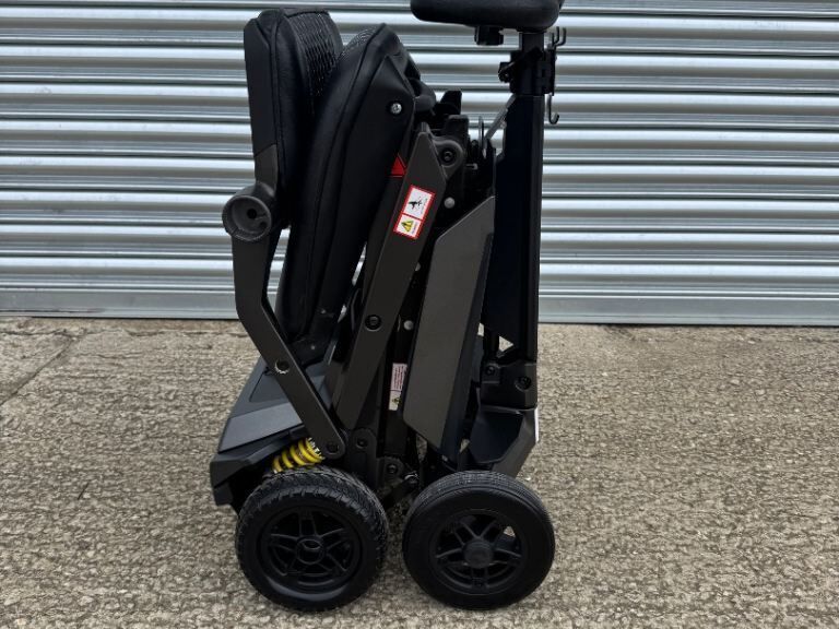 The Executive Luxury Auto Folding