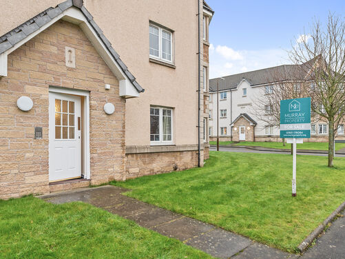 McCormack Place, Larbert, FK5 4TU