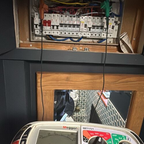 Gallery | Innovative Energy Systems Ltd | Emergency electrician Woking | Fuse board/Consumer unit replacement | Electrician Woking