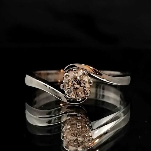 Gallery | Aura Jewellers | Jewellery repairs and alterations, Brownhills | Jewellery specialists, West Midlands Jewellers | Bespoke jewellery, Hand engraving, Valuations