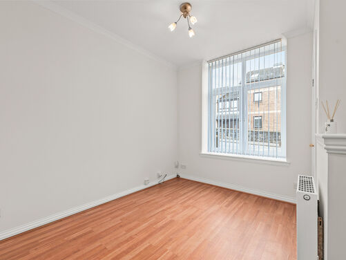 Flat 3, Kenmore House, Quarry Brae, Brightons, FK2 0SX