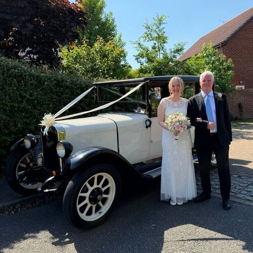 Gallery | Wedding Cars Harpenden, St Albans, Watford, Hemel Hempstead | Heritage Classic Cars