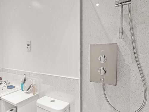 James Short Park, Falkirk, FK1 5EB