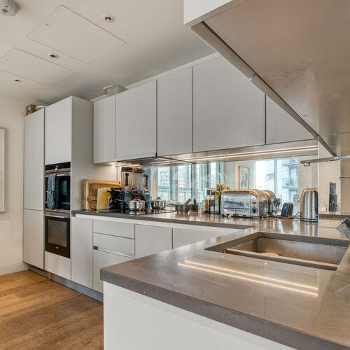 Cascade Court, 1 Sopwith Way, London, SW11