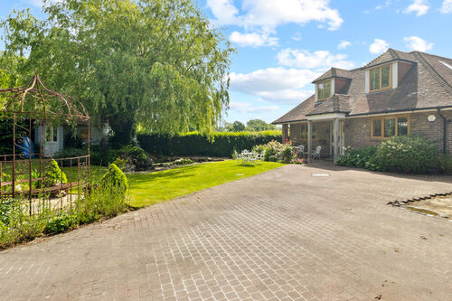 Hankham Hall Road, Hankham
