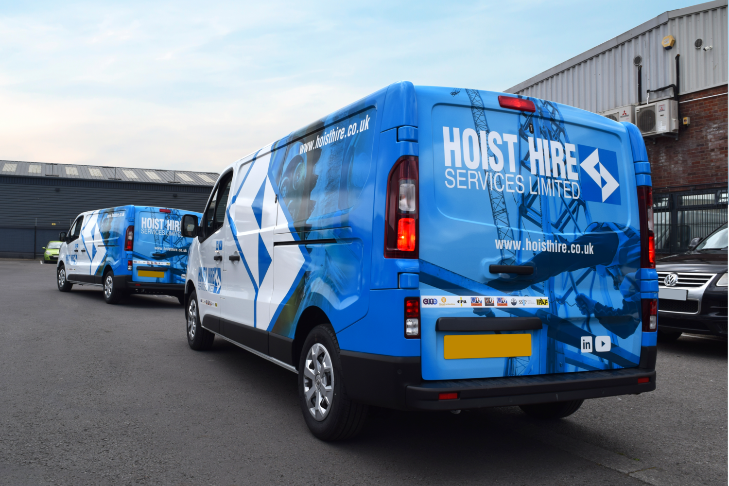 Hoist Hire - 8x Renault Trafic  
