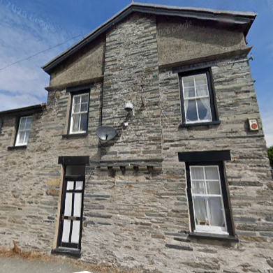 Flat 1 4 Heol Pentrerhedyn