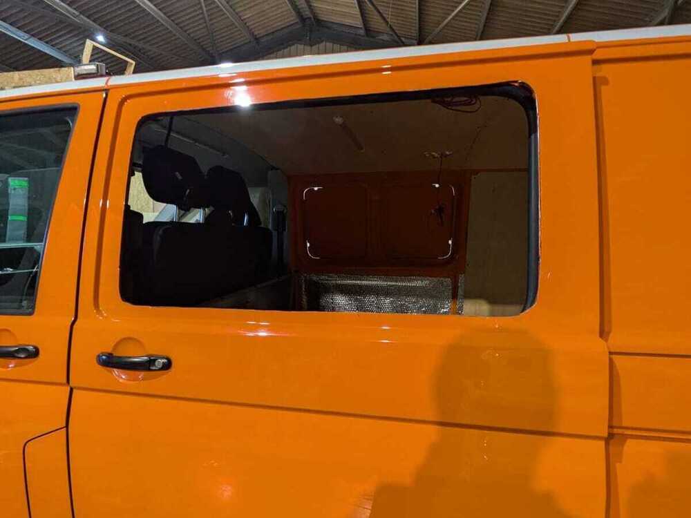 Van Windows