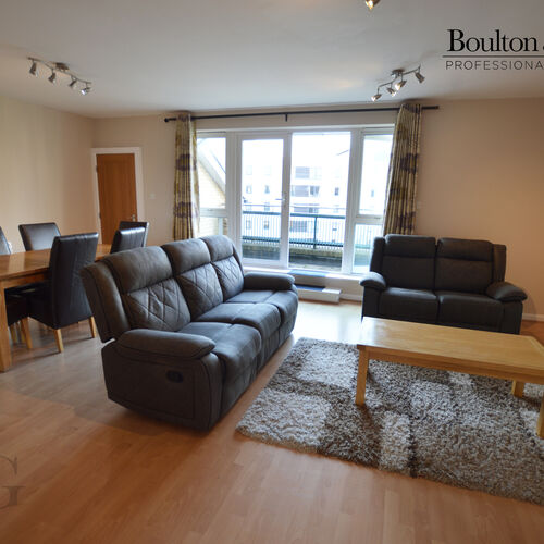 Renting in Cardiff - 3 Bedroom Duplex Penthouse Apartment, Cardiff Bay