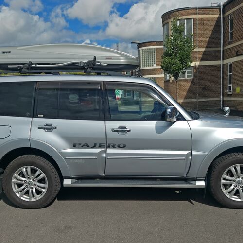 MITSHUBISHI Pajero Shogun 3.8 V6 2012 - Petrol Euro5 Ulez Compliant