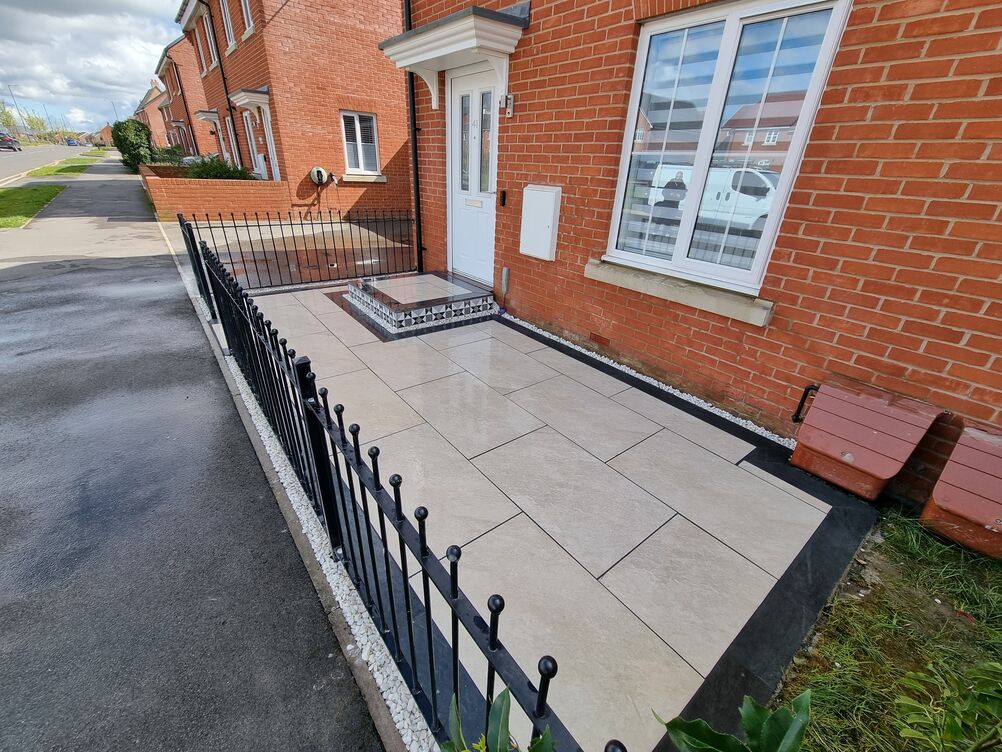 Gallery | Hd Landscaping | Landscape Gardening | Garden Maintenance Leighton Buzzard | Garden Design Bedfordshire