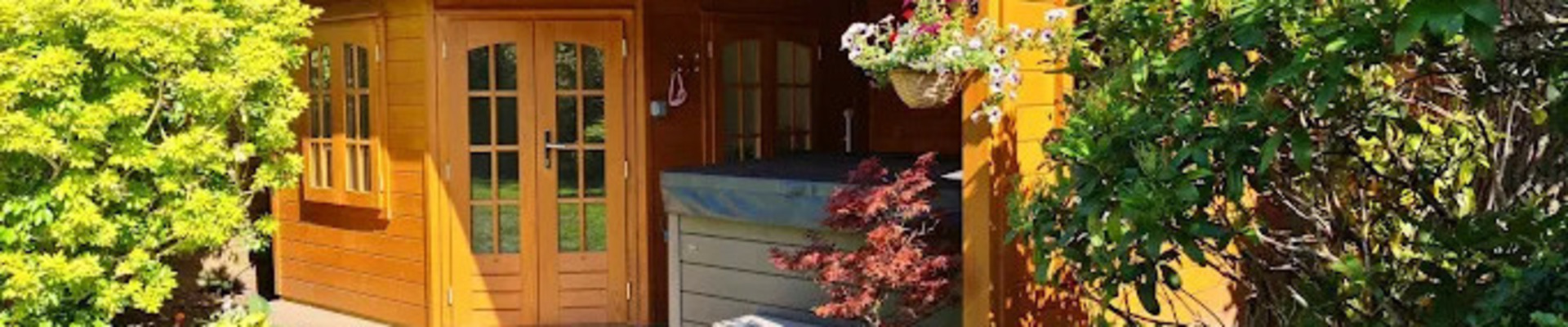 Bespoke Garden Offices, Log Cabins & Garden Buildings in Gloucestershire | ForeverTimber