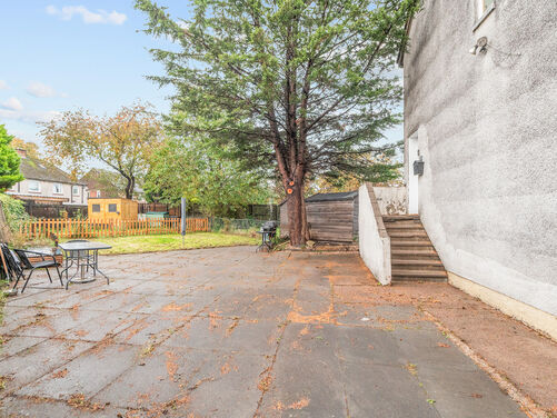 Redlands Road, Tullibody, FK10 2QH