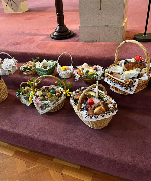 St Joan Of Arc Catholic Church | Catholic Church Farnham | Catholic Church Farnham Surrey | Mass times at St Joan of Arc Farnham