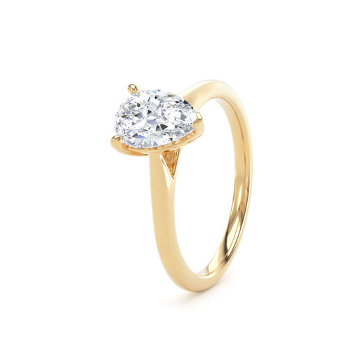 Pear diamond solitaire
