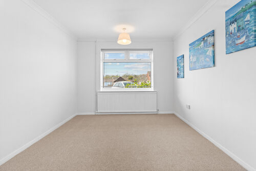 Glen Close, Polegate