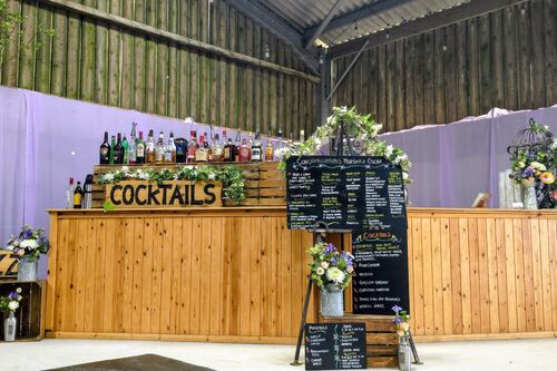 Gallery | Jolly Hucksters Mobile Bar Company | mobile bar Hertfordshire/mobile bar Buckinghamshire/mobile bar Hertfordshire/Wedding bar Buckinghamshire | wedding bar Hertfordshire | Real ale events bar /corporate events Hertfordshire/party bars Buckinghamshire/charity event bars