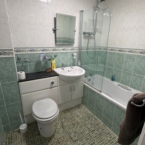 CONNIBURROW - ROOM RENTAL