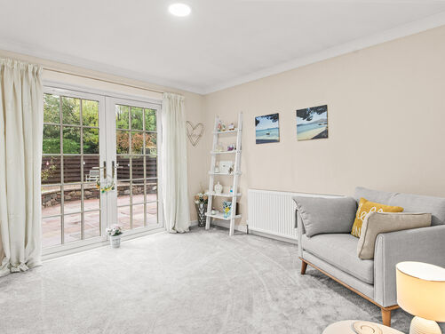 The Cairns, Menstrie, FK11 7HN