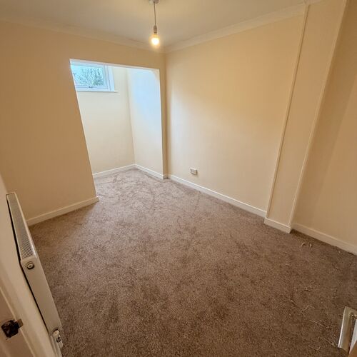 CMK - GROUND FLOOR MAISONETTE with GARDEN - 1 BEDROOM