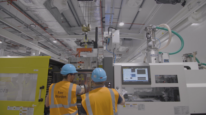 Ardmac provide a Design & Build Turnkey Cleanroom for  global medical device OEM.