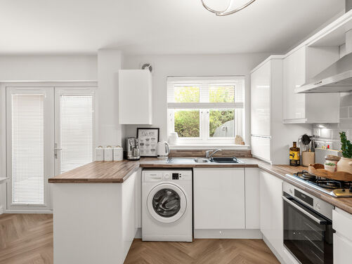 McKenna Avenue, Stoneywood, FK6 5GX