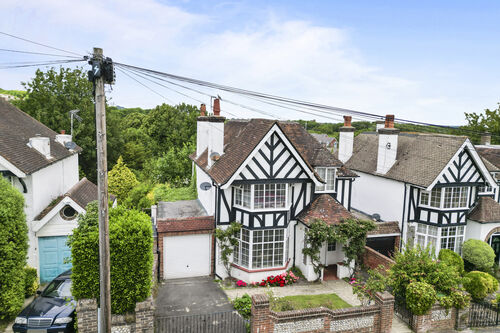 Kings Avenue, Eastbourne