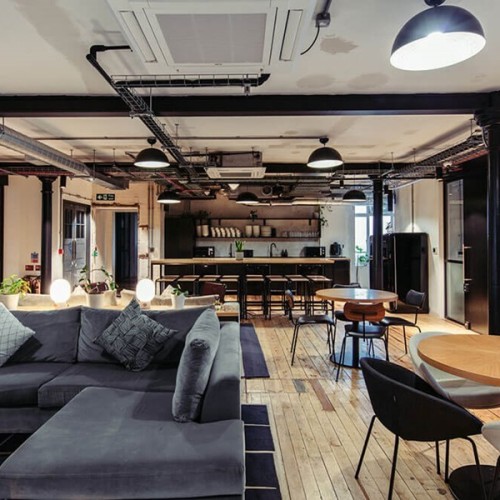 The Evolution of Workspaces: Traditional Office Leases vs. Flexible Office Spaces