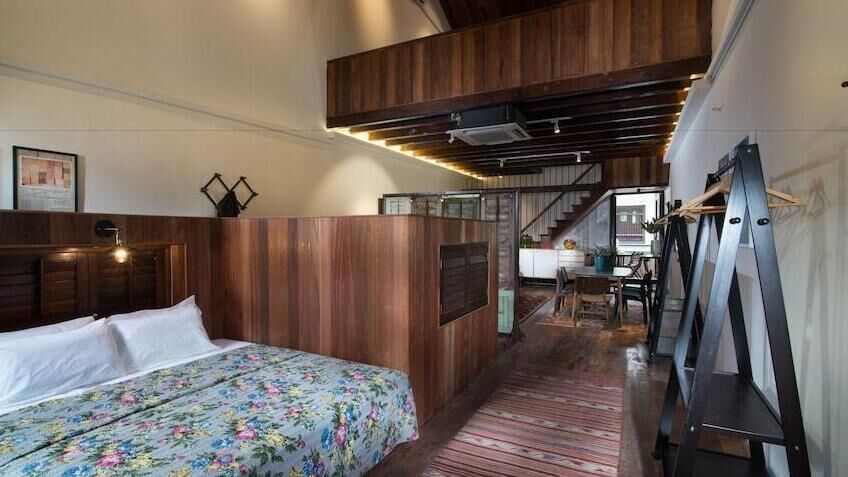Muntri Mews