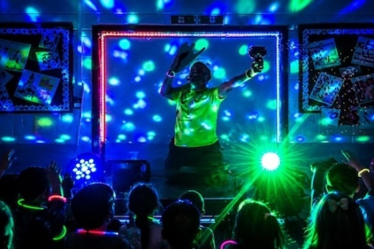 FUN Neon Glow Disco| Children's Discos