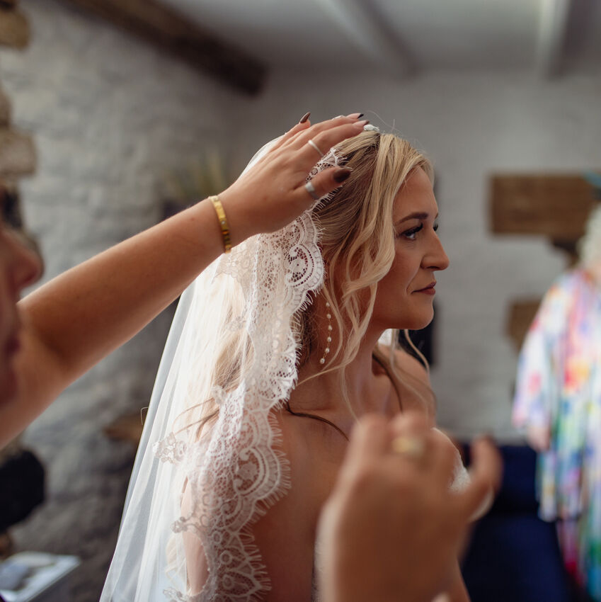 Hair | Minxies - Wedding Hair - Wedding Make-Up - Bridal Hair - Bridal Make-up
