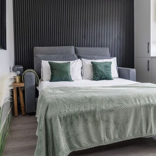 20A Drayton Road, Bletchley MK2 3EJ