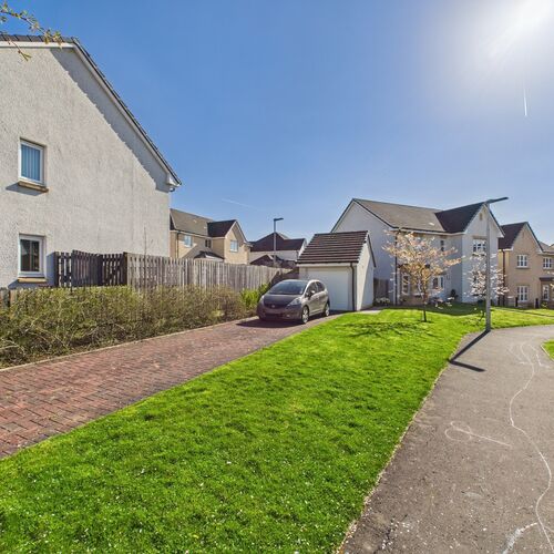 16 Martnaham Way, Alloway