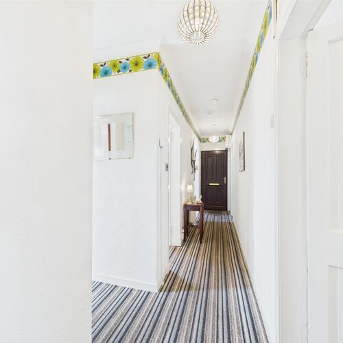 West Main Street, Darvel