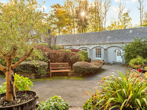 Inzievar Courtyard, Inzievar, Dunfermline, KY12 8HB