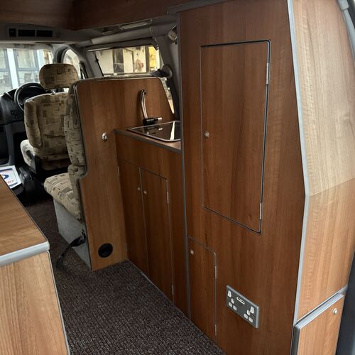 1997 Toyota Granvia Wellhouse Camper Van