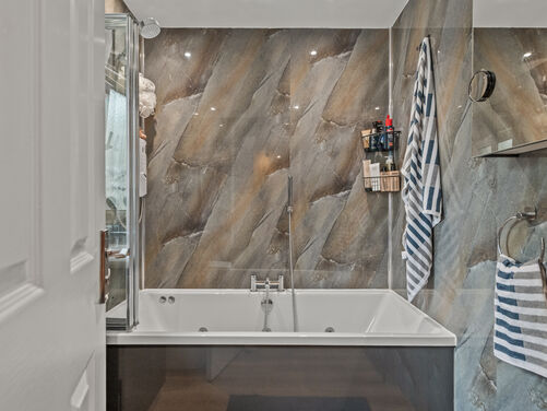 Broompark East, Menstrie, FK11 7AN