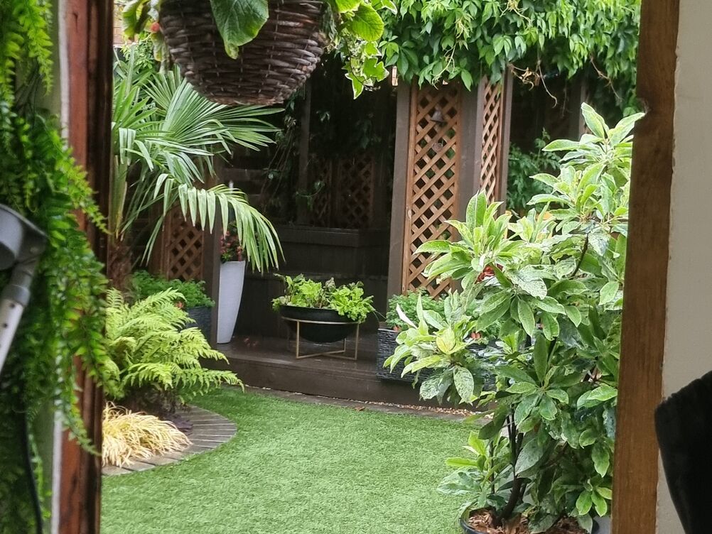 Gallery | Hd Landscaping | Landscape Gardening | Garden Maintenance Leighton Buzzard | Garden Design Bedfordshire