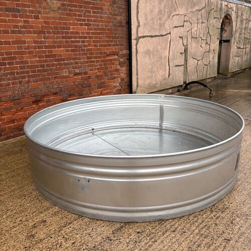 8ft round stock tank