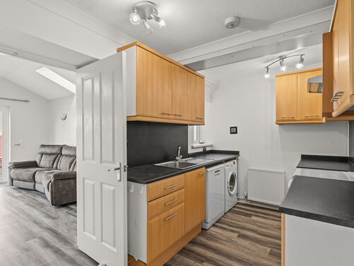 Kincardine Road, Carronshore, FK2 8AE