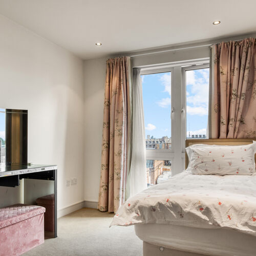 Imperial Road, London, SW6