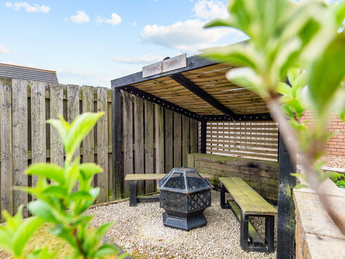 Cleuch Place, Maddiston, FK2 0HF