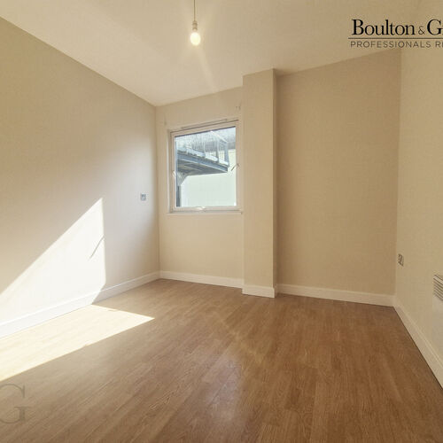 Renting in Cardiff - 2 Bedroom Apartment, Cardiff Bay- Unfurnished