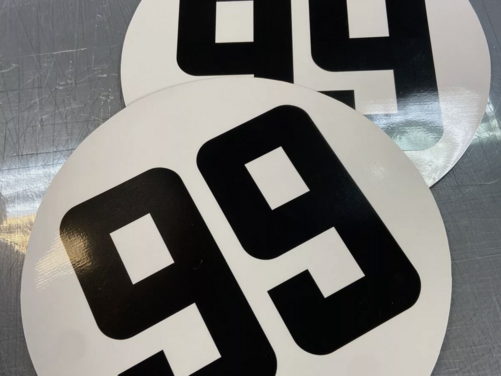 2 x Removable Magnetic Racing Numbers - Round roundels 400mm