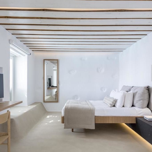 Bill & Coo Suites and Lounge